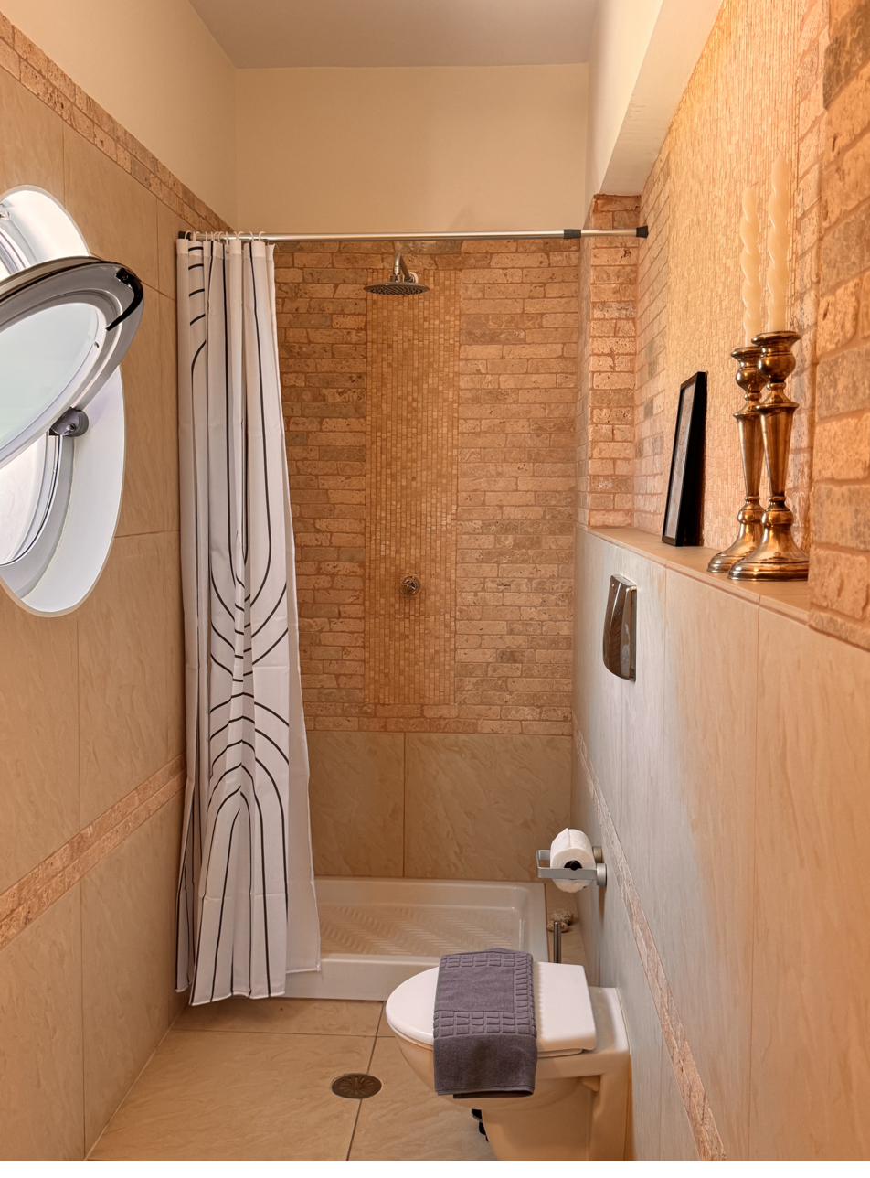 Home22 bathroom