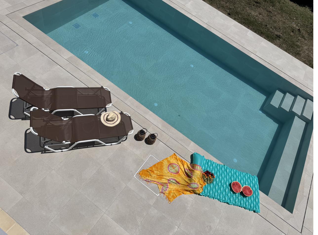 Home22 pool area