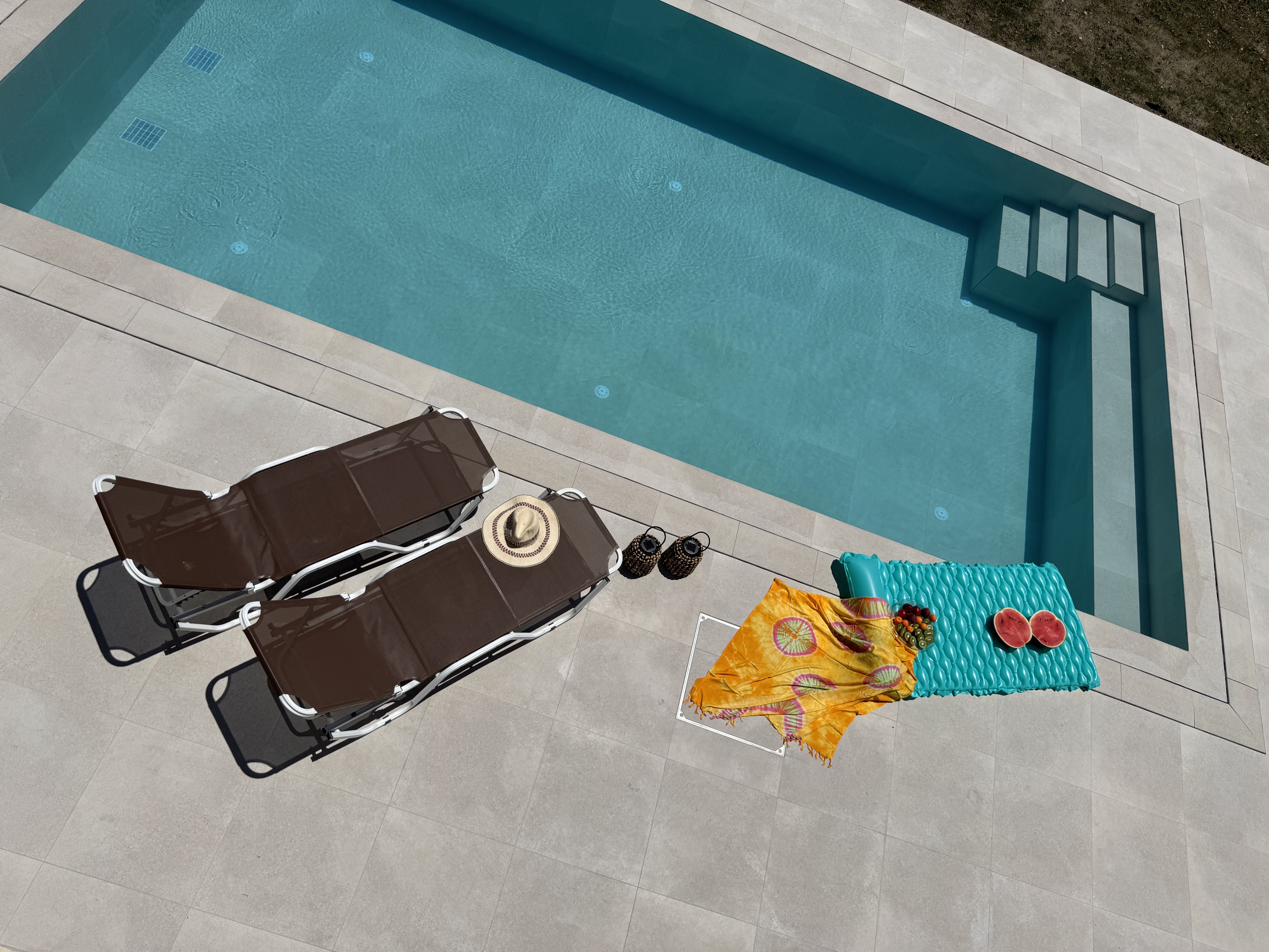 Home22 pool area