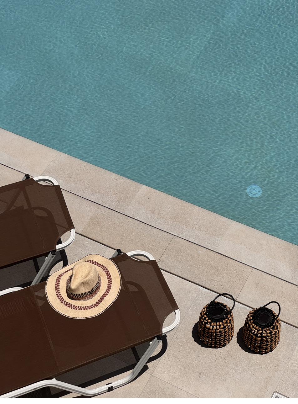Home22 pool area